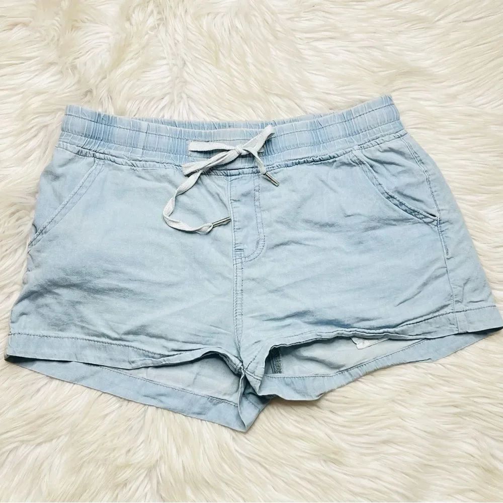 Shein Light Blue pull on Women's Shorts Size Medium